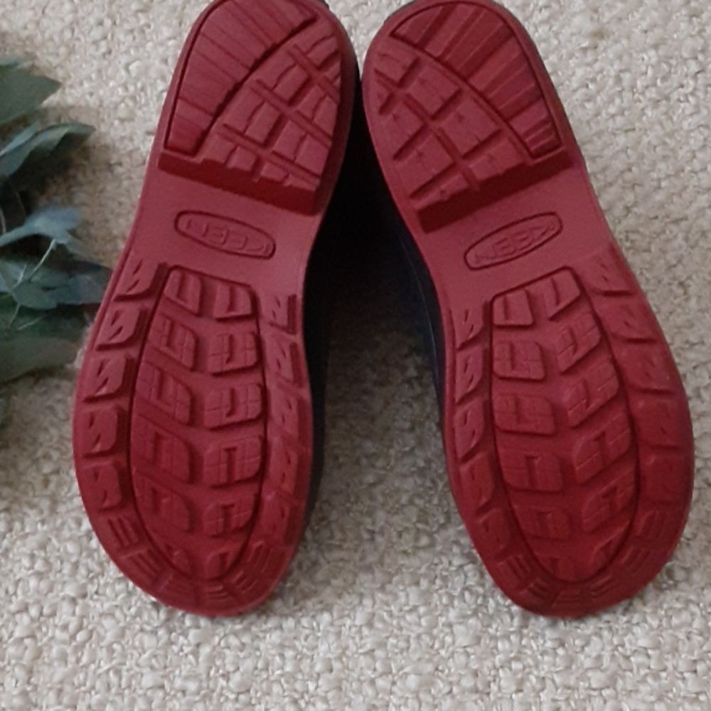 NIB Keen Elsa Chelsea Waterproof Faux Fur Boots size 5 - Picture 5 of 8